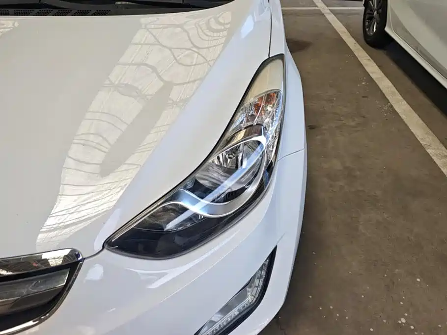 Hyundai Elantra Langdong — миниатюра 5