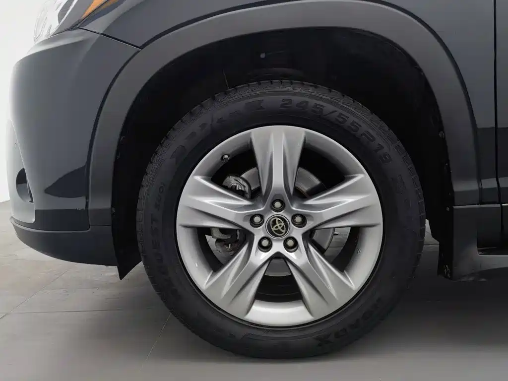 Toyota Highlander — миниатюра 17