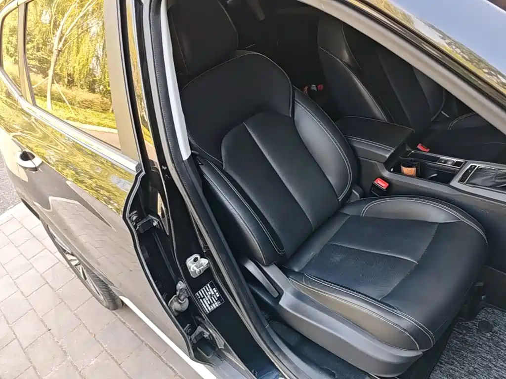 Roewe RX5 — миниатюра 25