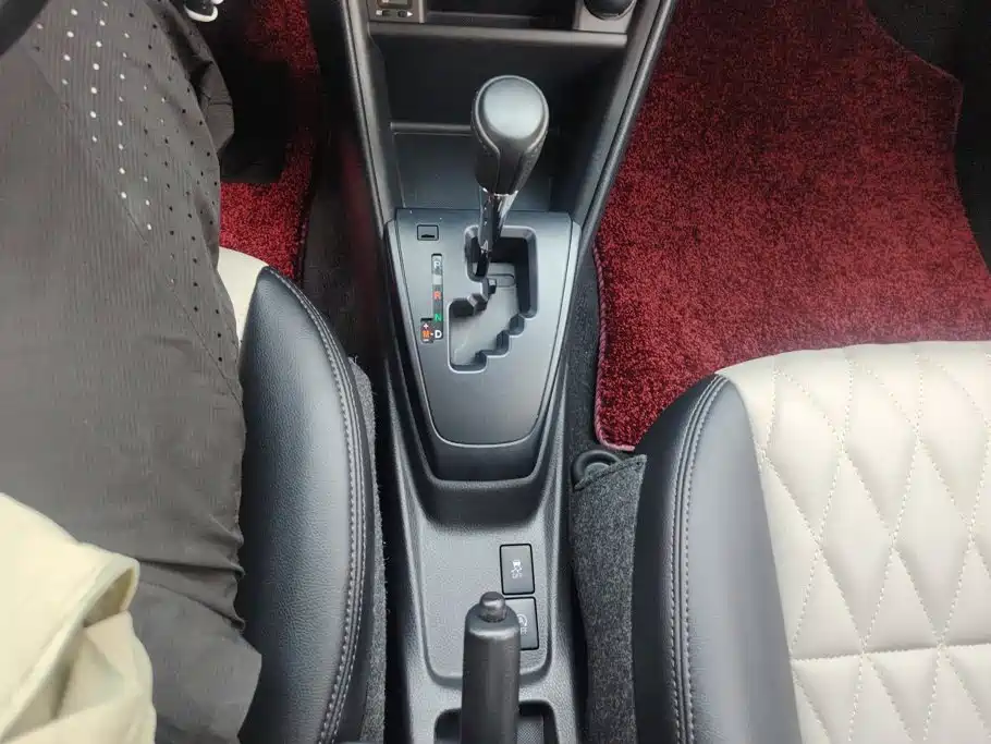 Toyota Yaris L — миниатюра 16
