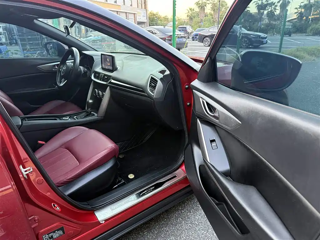 Mazda CX-4 — миниатюра 9