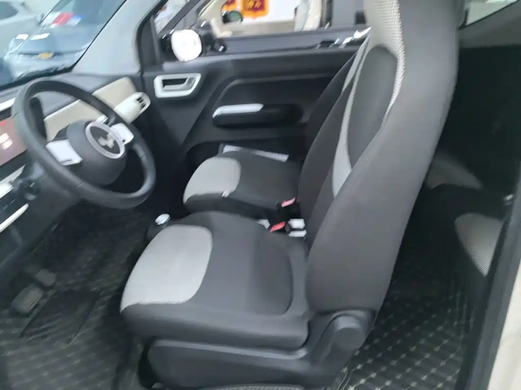 Wuling MINIEV — миниатюра 15