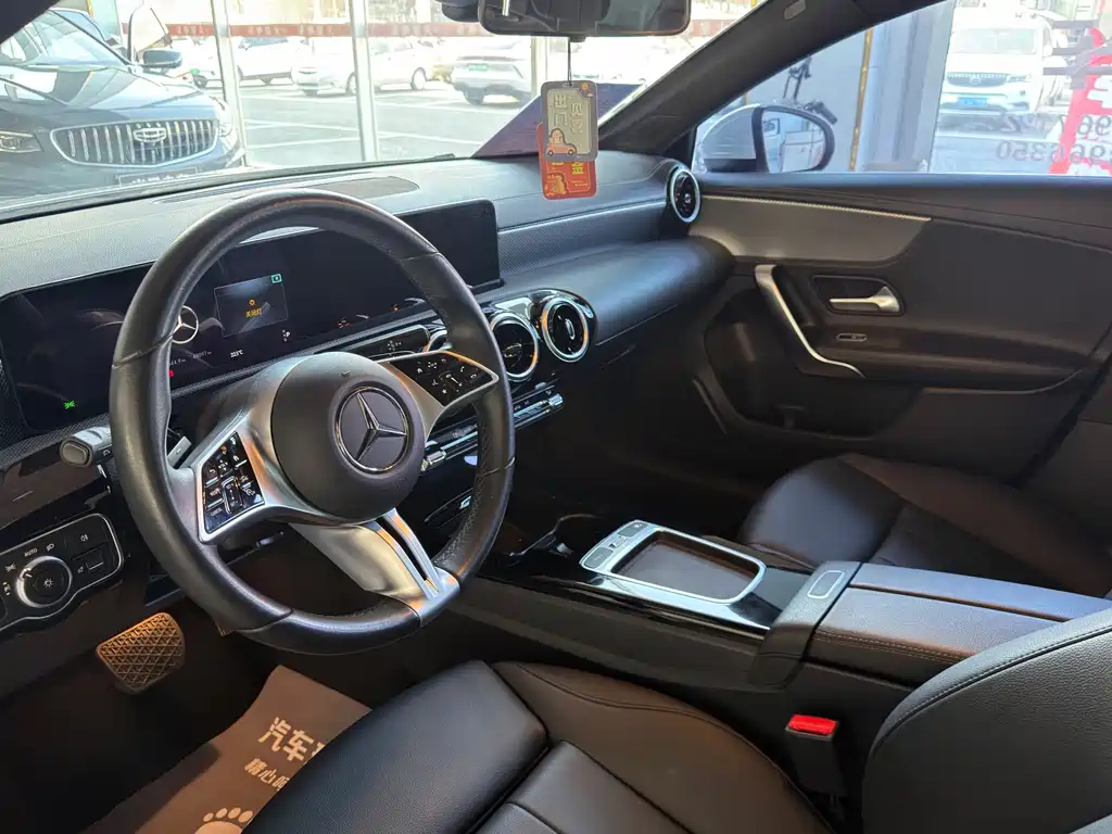 Mercedes-Benz A-Class — миниатюра 4