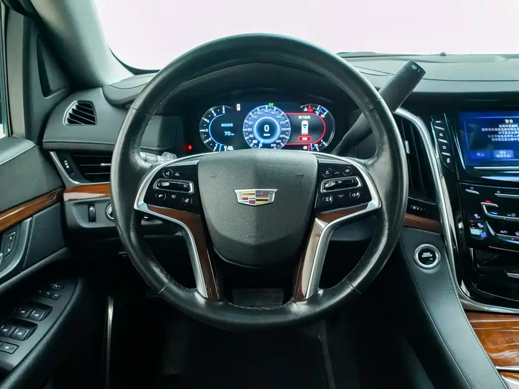 Cadillac Escalade — миниатюра 20