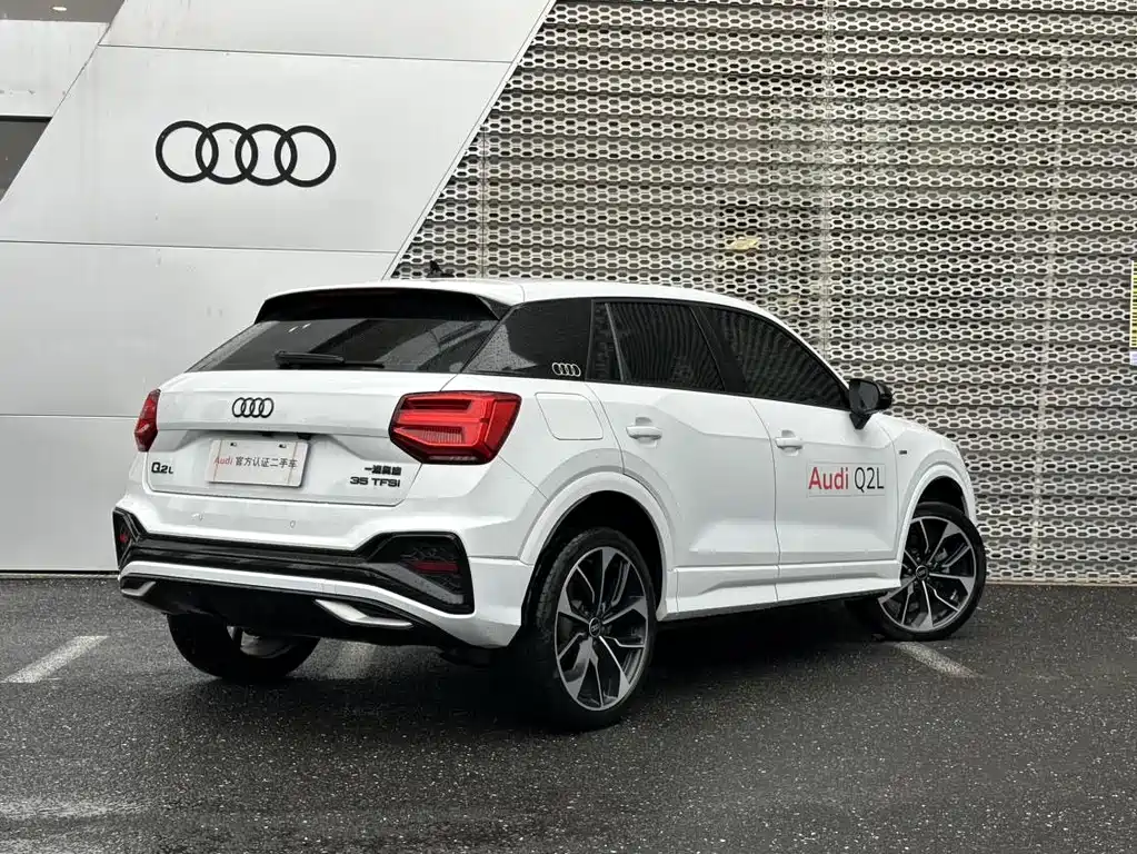 Audi Q2L — миниатюра 4