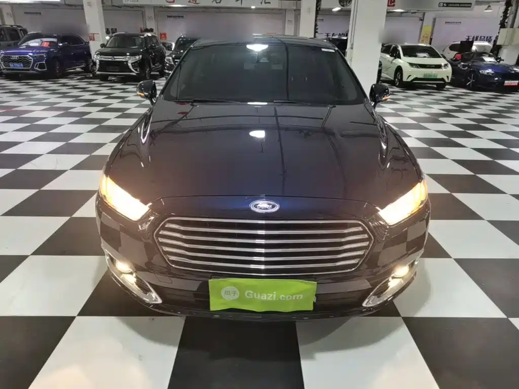 Ford Taurus — миниатюра 3