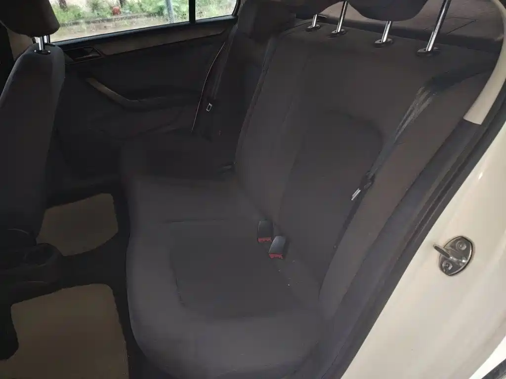Volkswagen Santana — миниатюра 15