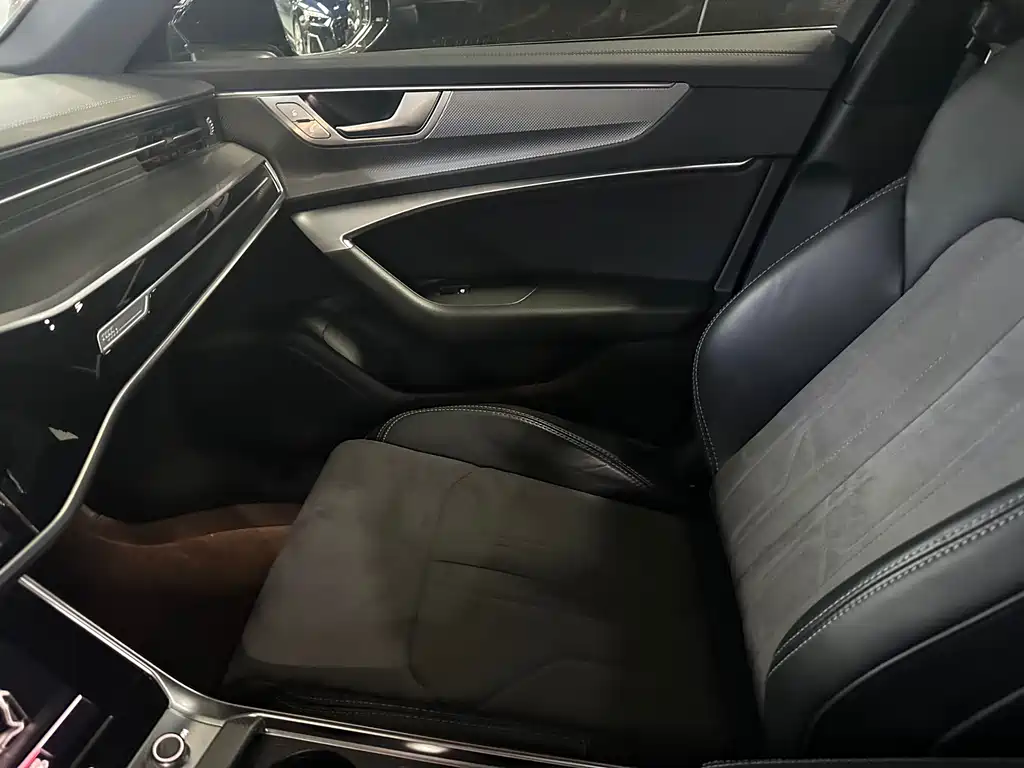 Audi A6L 2023 45 TFSI