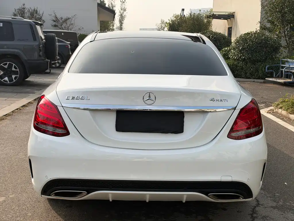 Mercedes-Benz C-Class — миниатюра 6