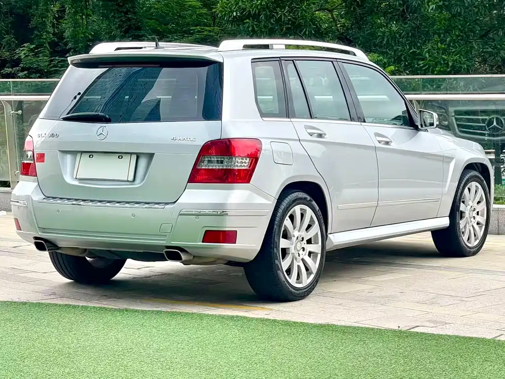 Mercedes-Benz GLK-Class (Import) — миниатюра 4