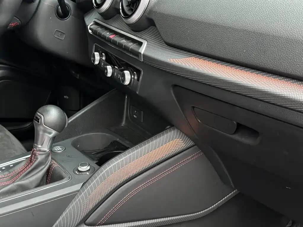 Audi Q2L — миниатюра 10