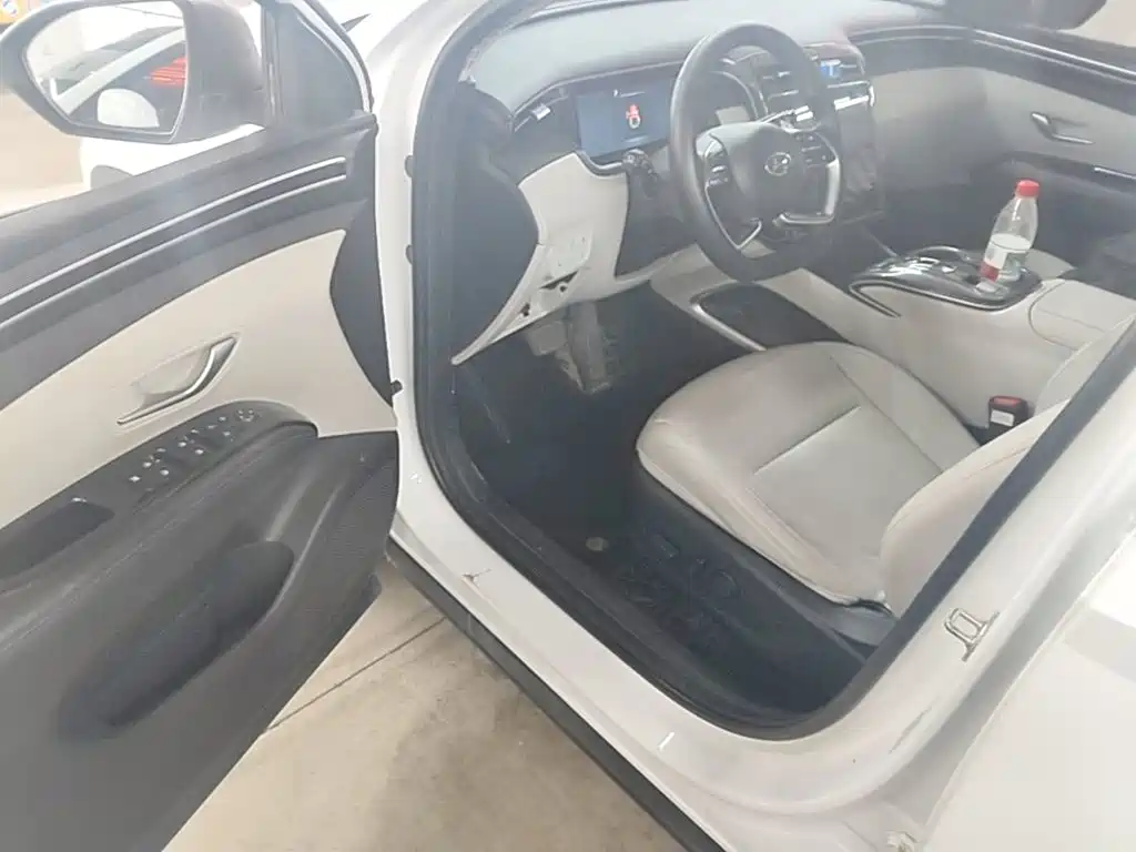 Hyundai Tucson — миниатюра 16