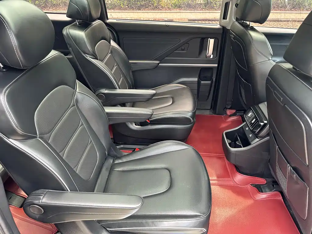 Hyundai Custo 270TGDi LUX Premium Edition, фото 29