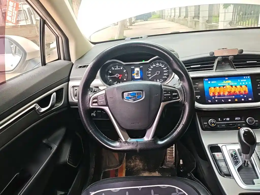 Geely Emgrand GS — миниатюра 11