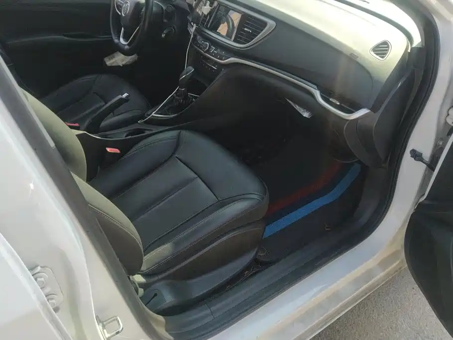 Buick Excelle — миниатюра 7