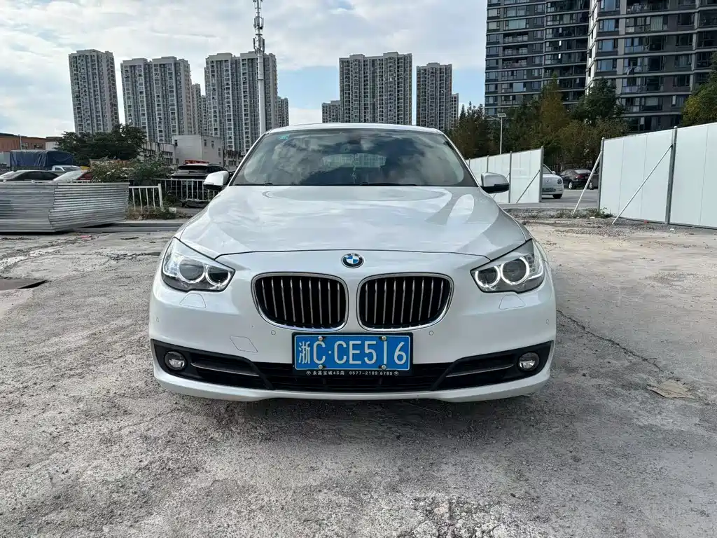 BMW 5 Series GT — миниатюра 2