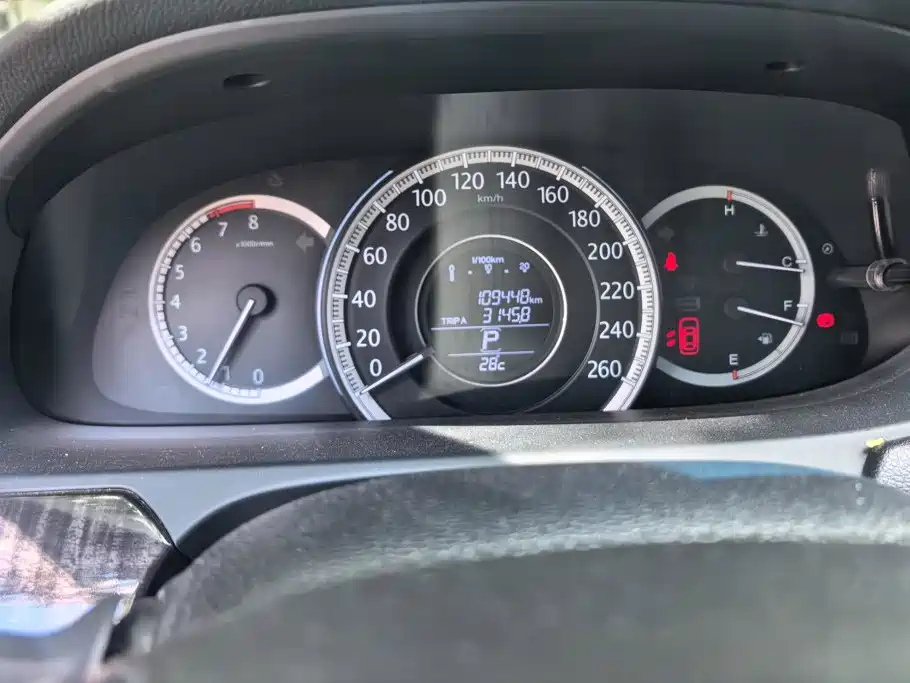 Honda Accord — миниатюра 13