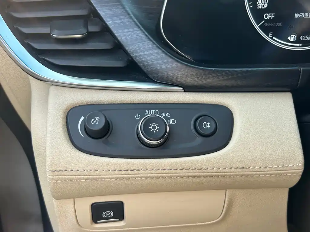 Buick GL8 — миниатюра 16