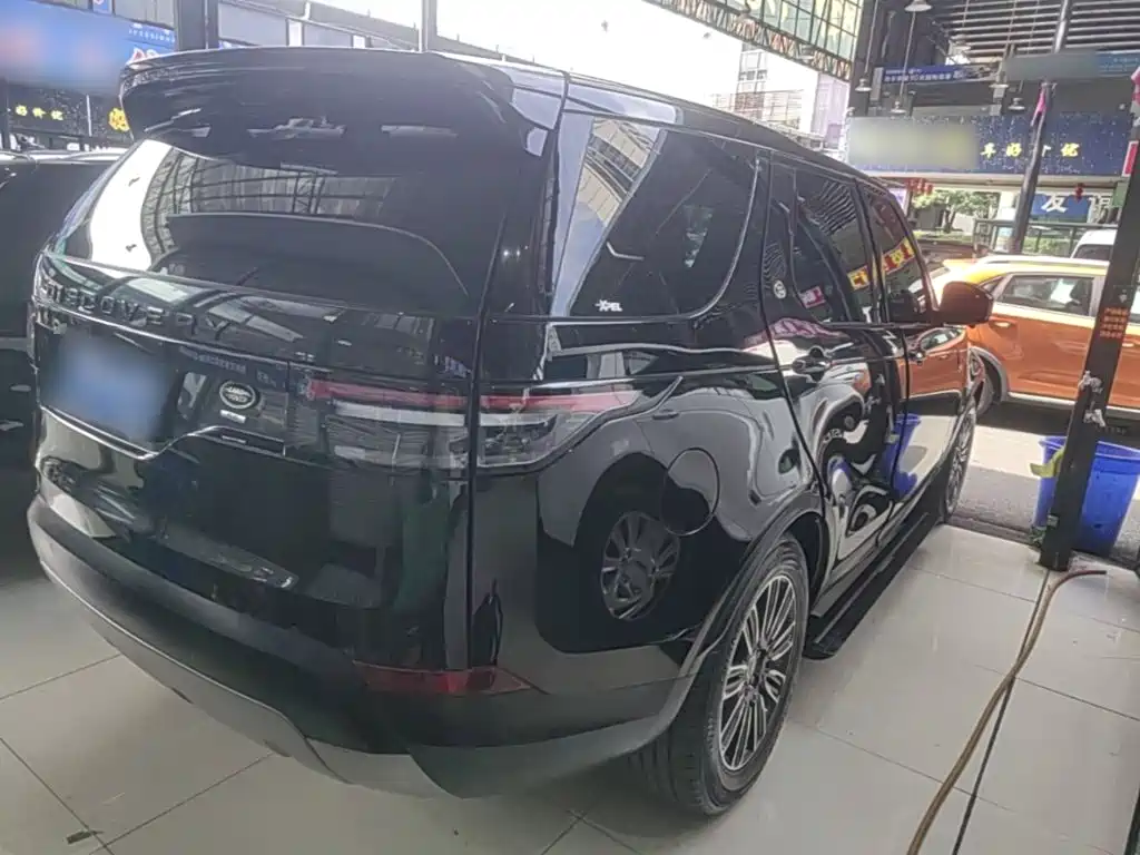 Land Rover Discovery — миниатюра 7
