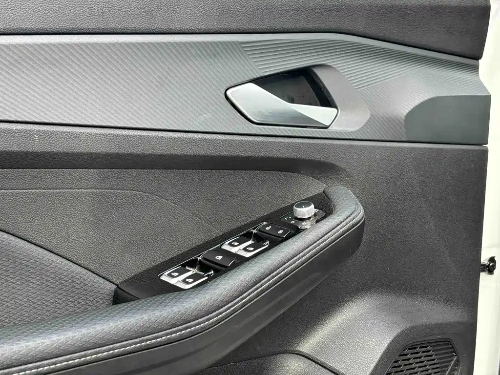 Geely Binrui — миниатюра 11