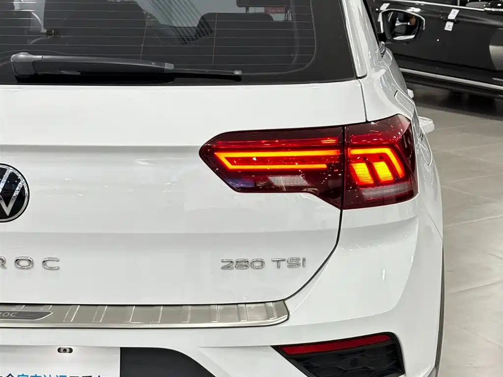 Volkswagen T-Roc — миниатюра 16