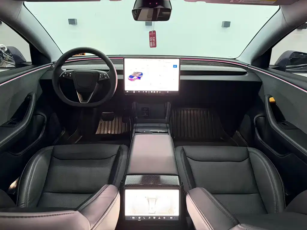 Tesla Model 3 — миниатюра 8