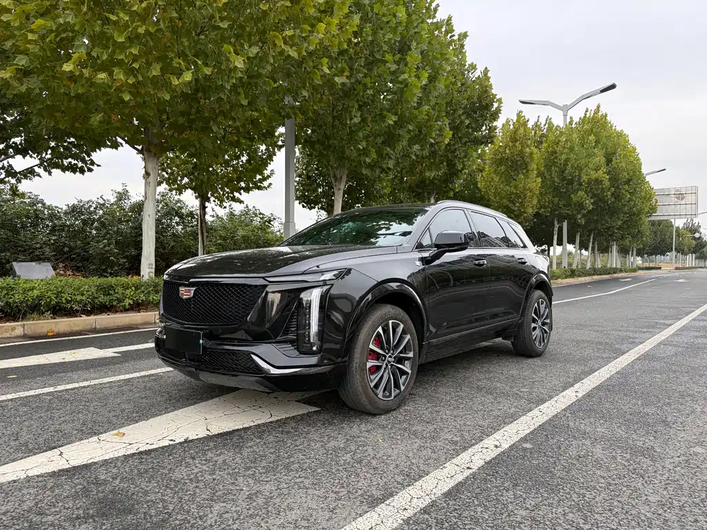 Cadillac XT5 — миниатюра 3