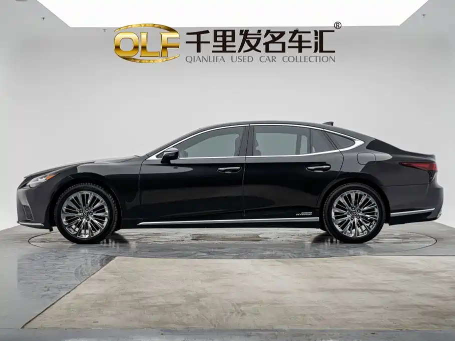 Lexus LS — миниатюра 8