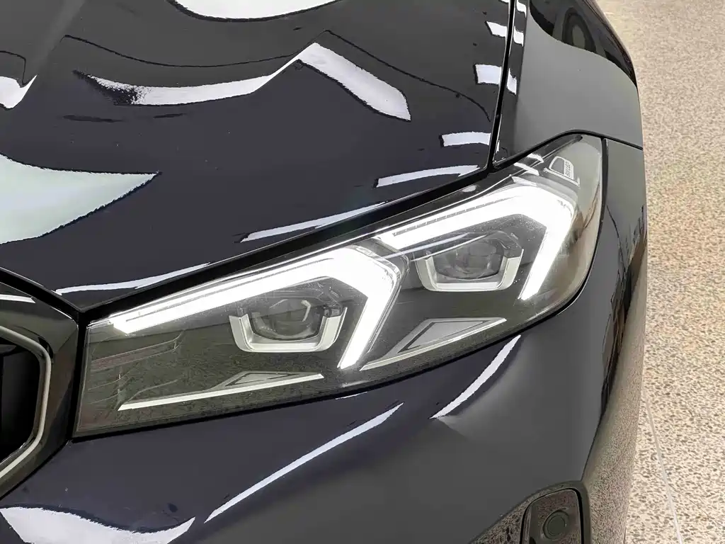 BMW 3 Series — миниатюра 25