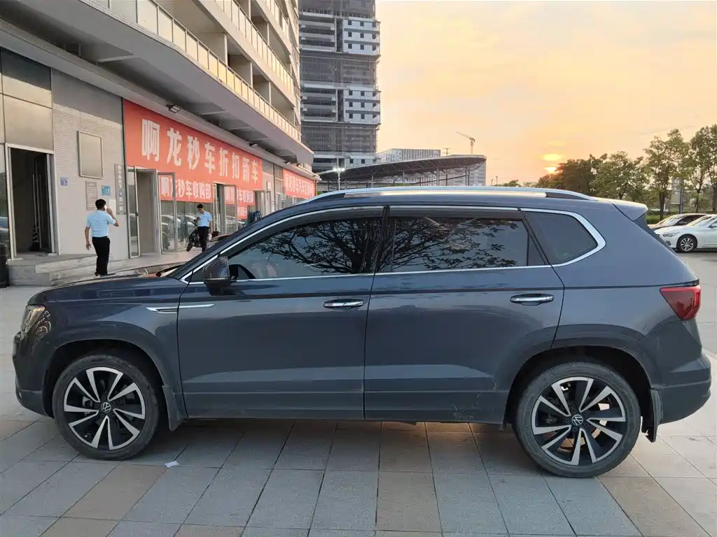Volkswagen Tharu — миниатюра 3