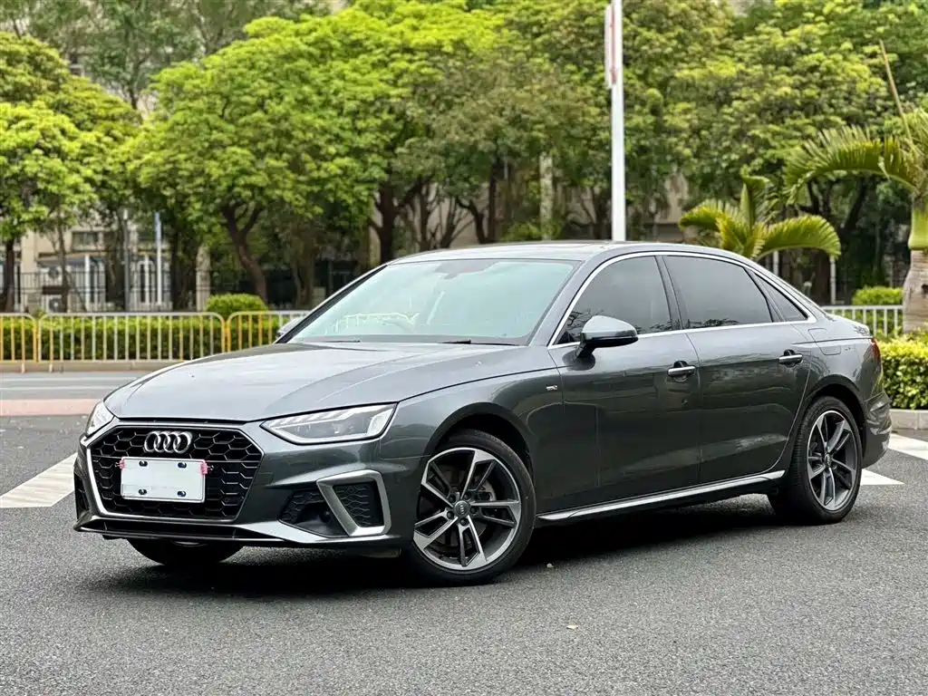 Купить Audi A4L