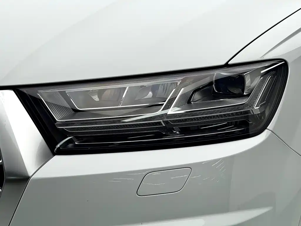 Audi Q7 2016 40 TFSI Comfort