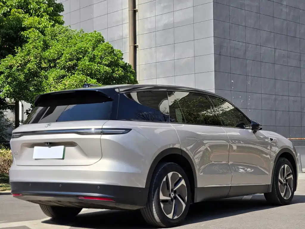 NIO ES8 2023 100kWh
