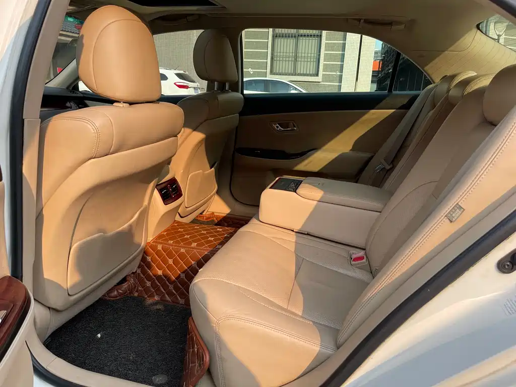 Toyota Crown 2010 2.5L Royal