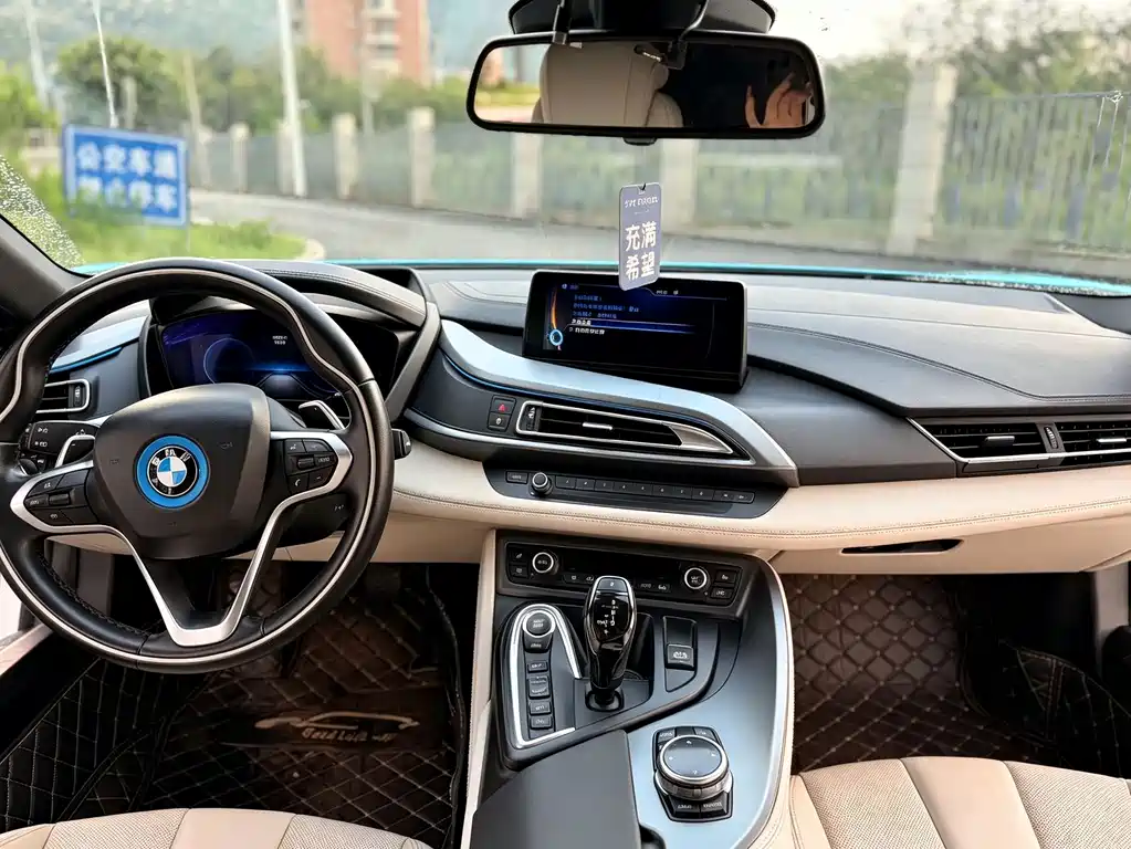 BMW i8 — миниатюра 7