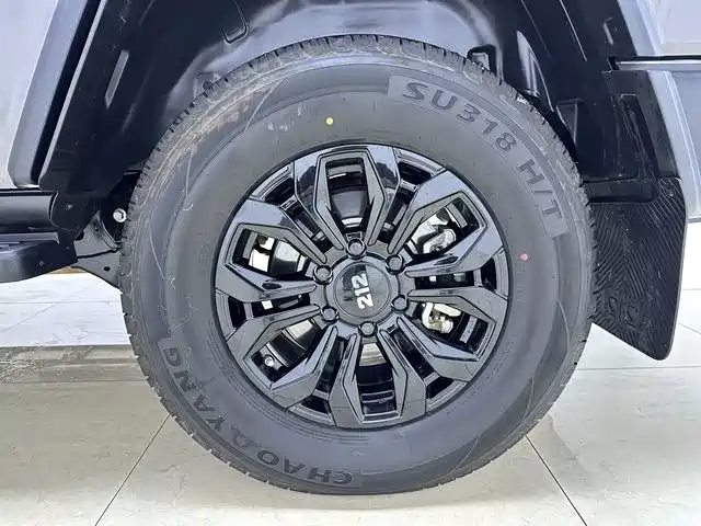 212 212 T01 — миниатюра 13