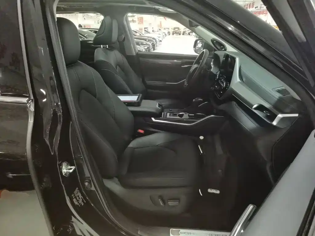 Toyota Highlander — миниатюра 25