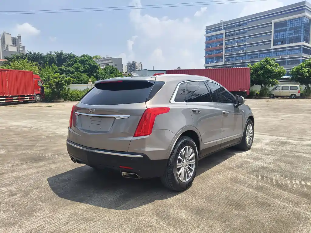 Cadillac XT5 — миниатюра 6