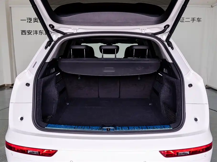 Audi Q5L 2020 40 TFSI Fashion