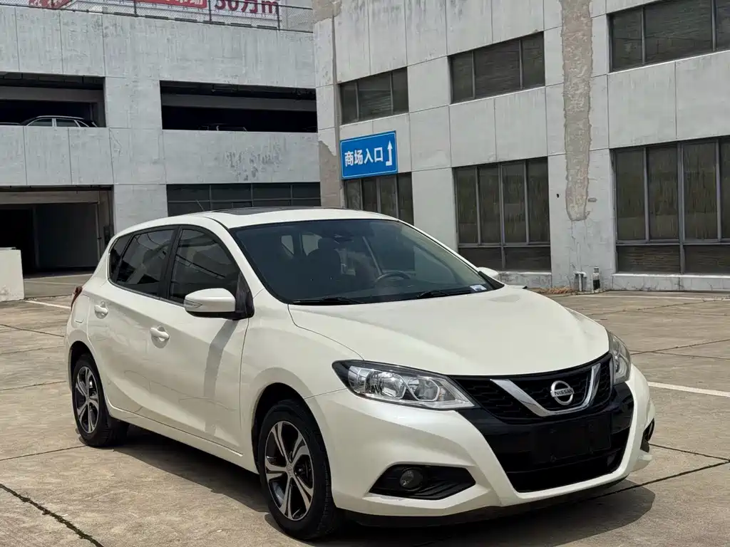 Nissan Tiida — миниатюра 3