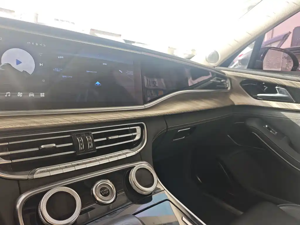 Hongqi Hongqi H9 — миниатюра 13