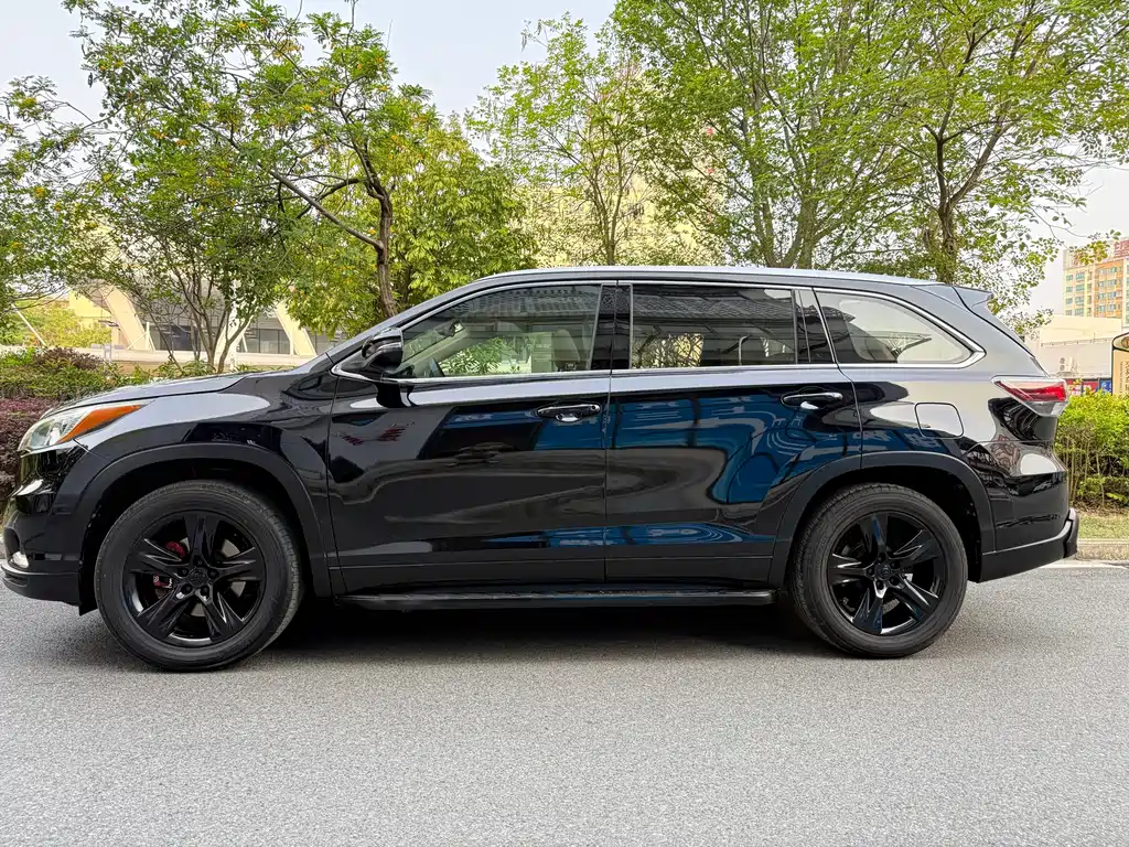 Toyota Highlander — миниатюра 2