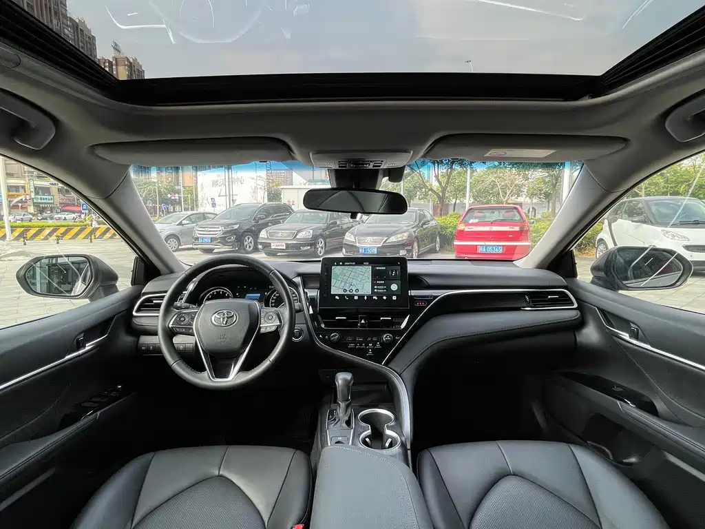 Toyota Camry — миниатюра 15