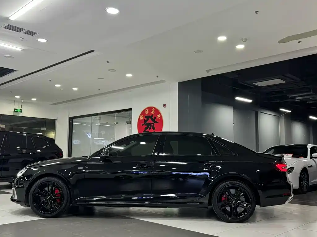 Audi A4L 2019 45 TFSI quattro Sport VI