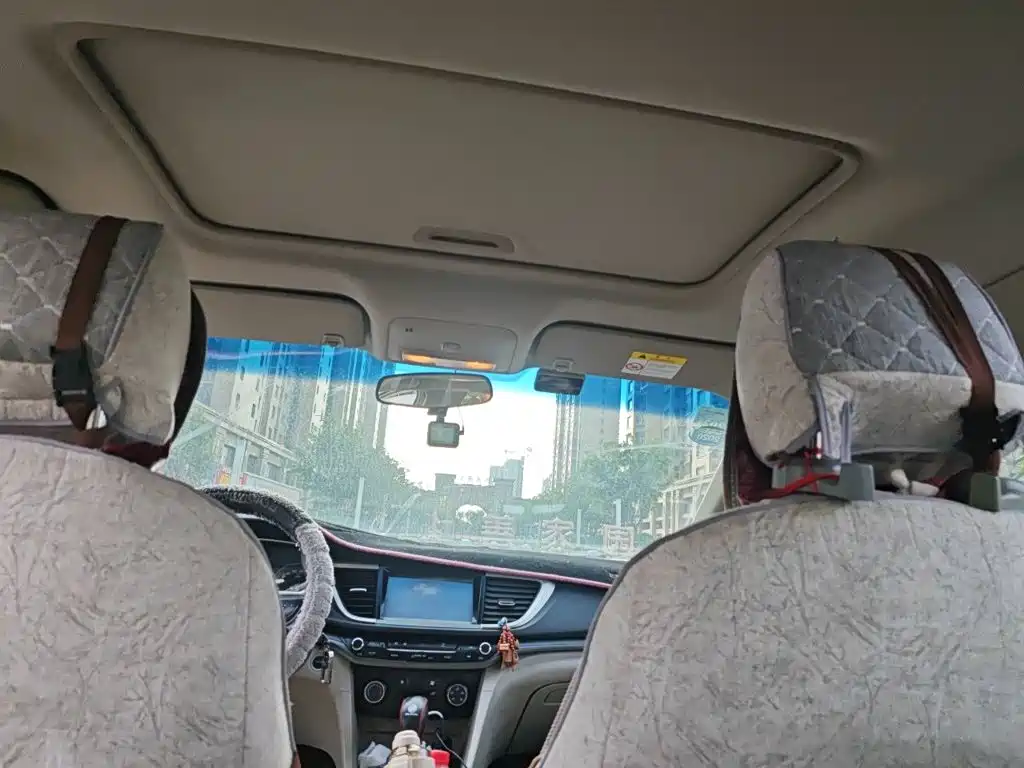 Buick Excelle — миниатюра 9