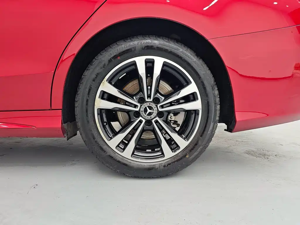 Mercedes-Benz C-Class — миниатюра 17