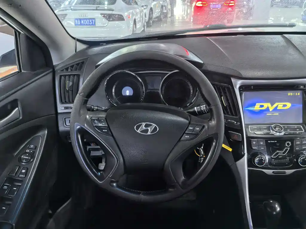 Hyundai Sonata — миниатюра 7