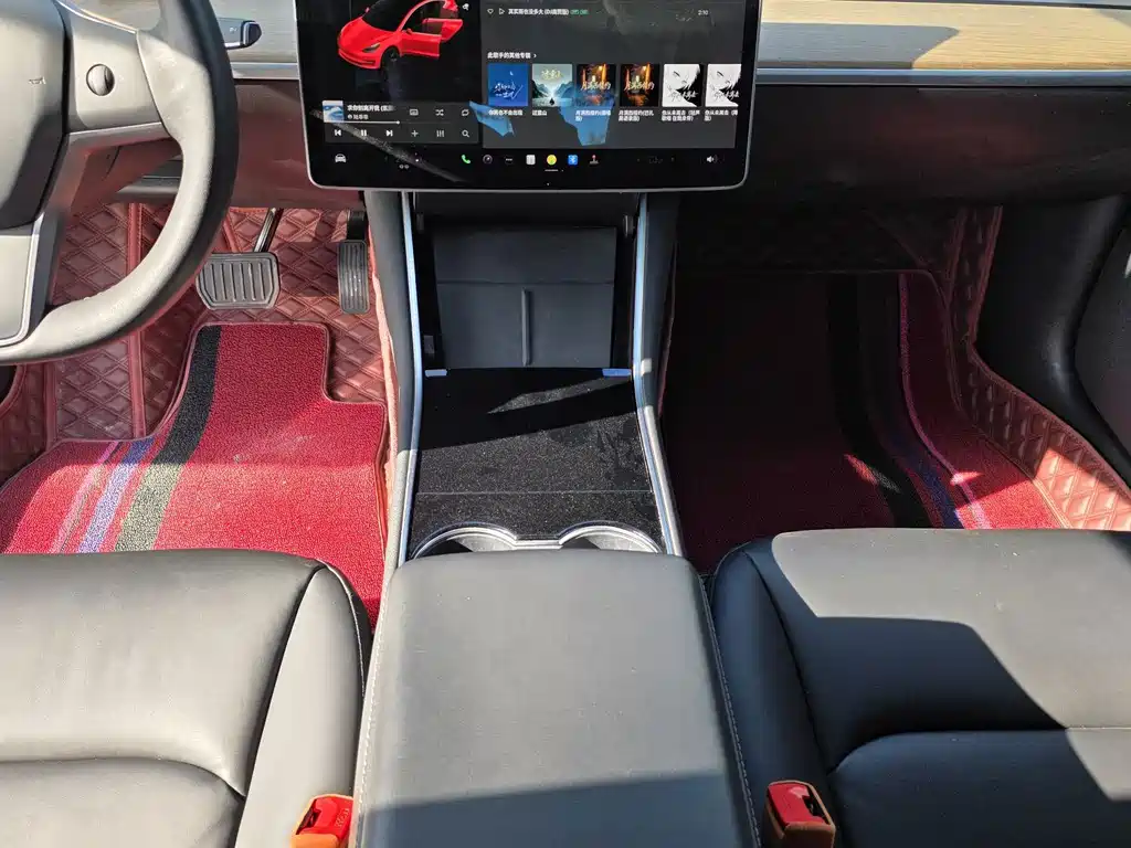 Tesla Model 3 — миниатюра 13