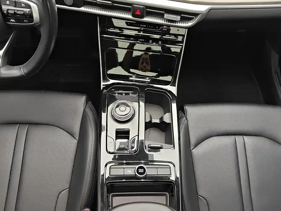 Kia K5 — миниатюра 16