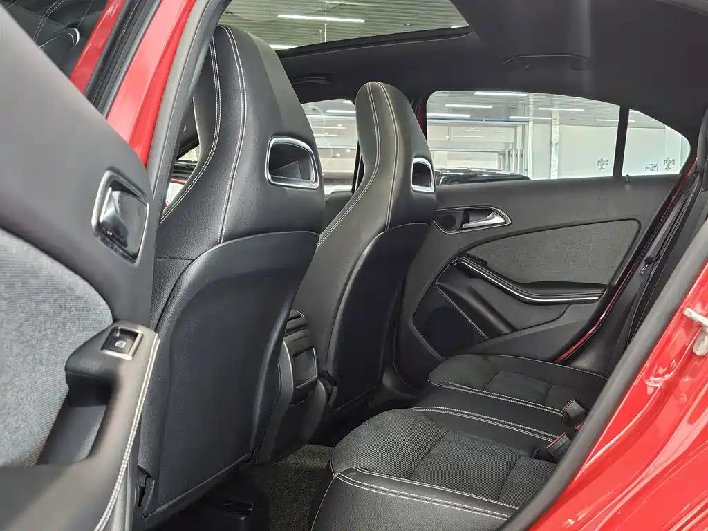 Mercedes-Benz A-Class (Import) — миниатюра 13